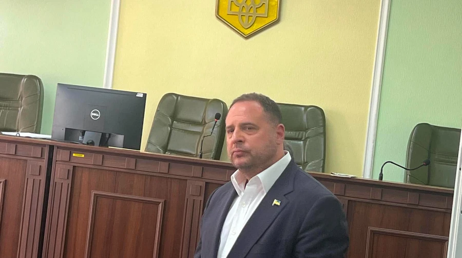 Суд залишив запобіжний захід Єрмаку без змін
