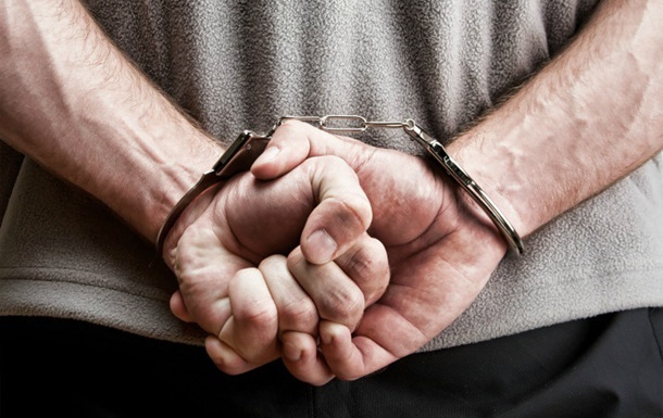 Намагався зґвалтувати 14-річну дівчинку: у Запоріжжі затримали майора поліції